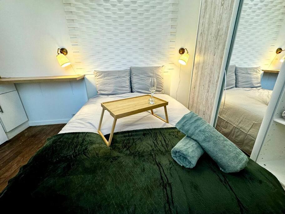 Champs-Elysees - Suite For 2 People Parigi Esterno foto